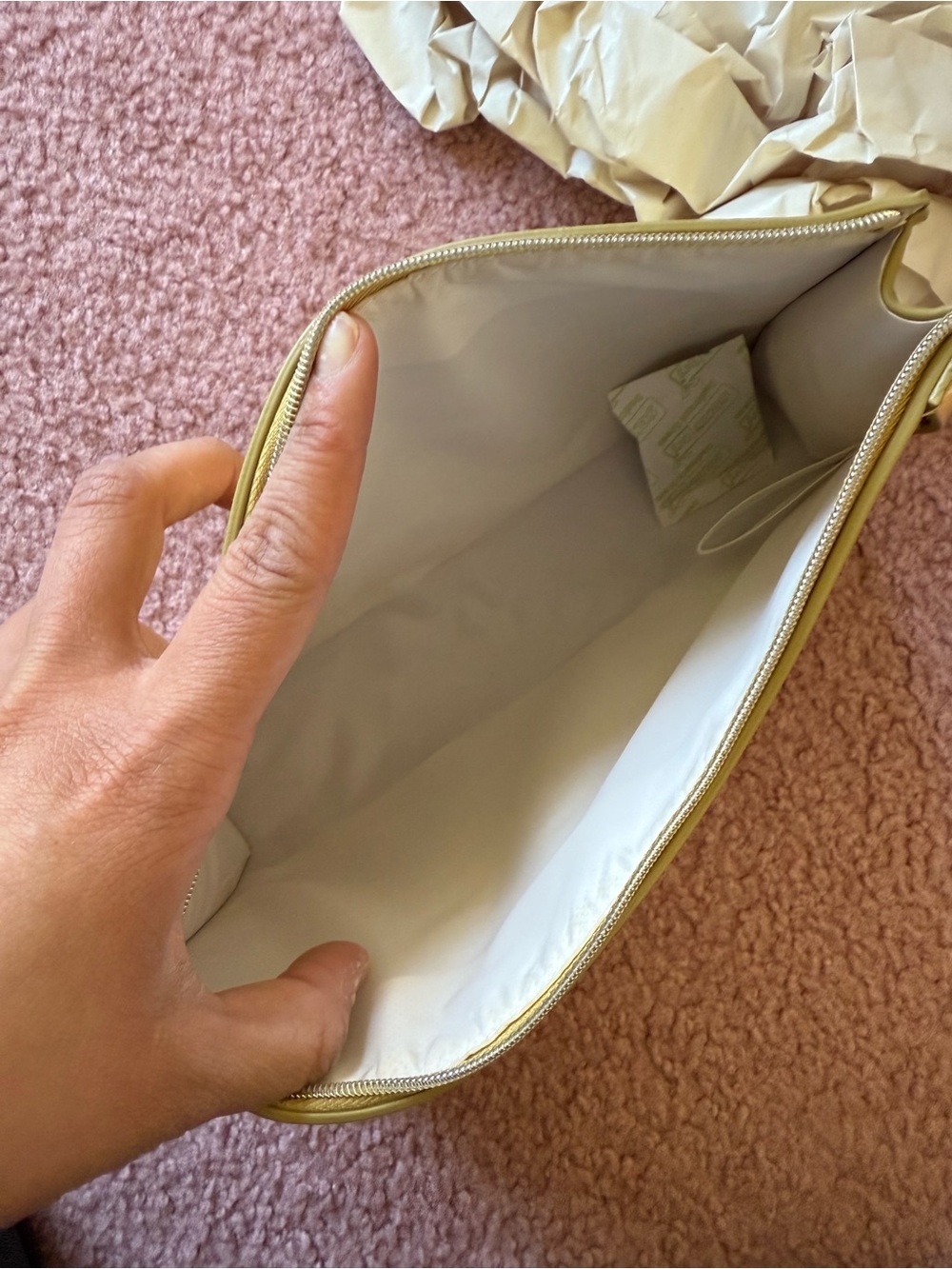 Dolce & Gabbana Gold Metallic Zip Pouch - Picture 4 of 8